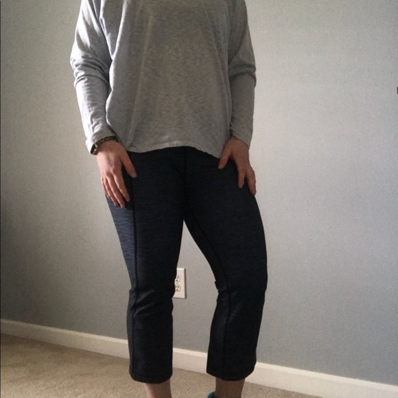 Lululemon Gather & Crow Crops - Picture 5 of 8